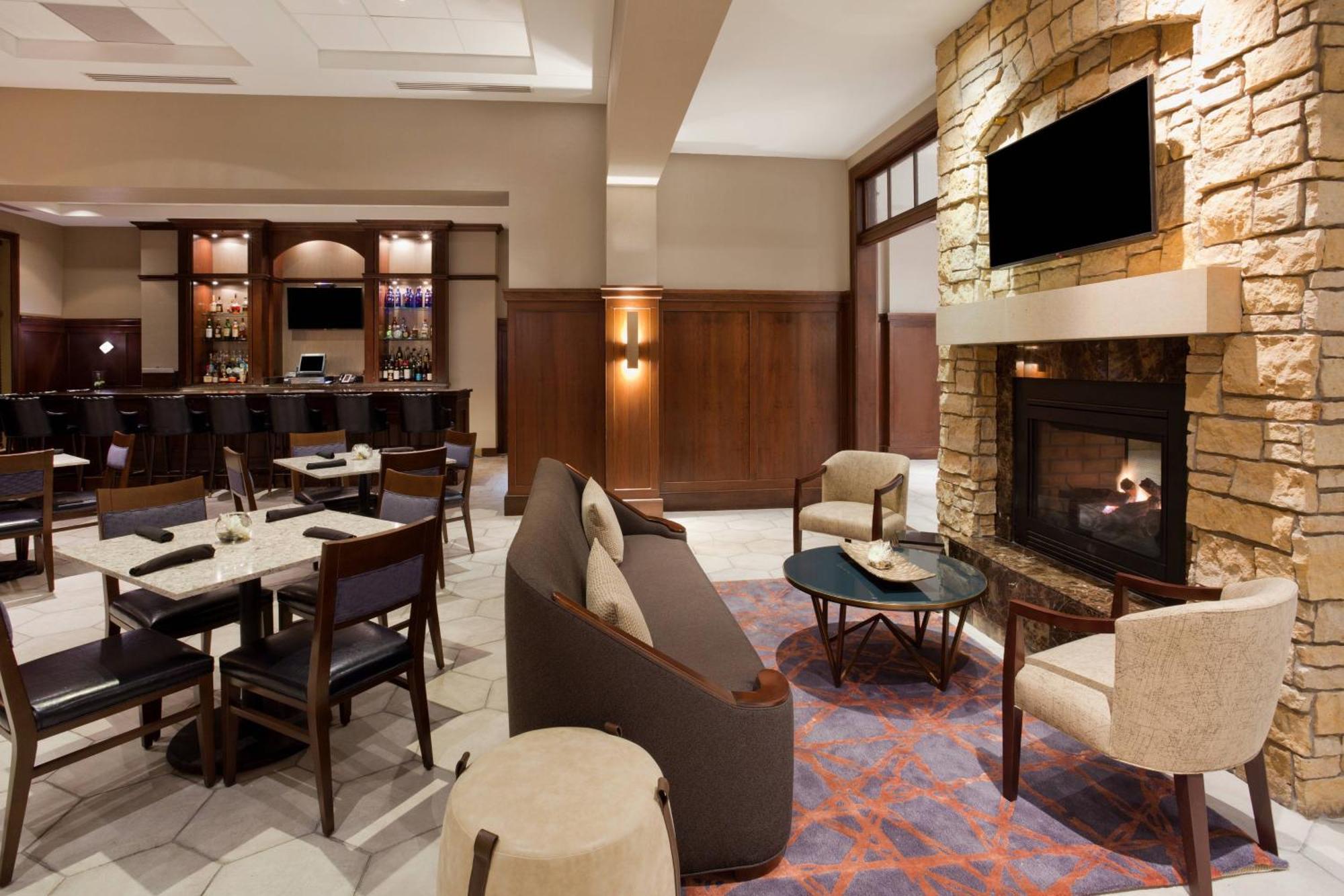 Sheraton St Paul Woodbury Hotel Екстериор снимка